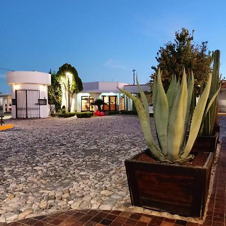 Hotel Mina Real Cedral Buitenkant foto