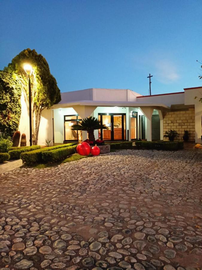 Hotel Mina Real Cedral Buitenkant foto