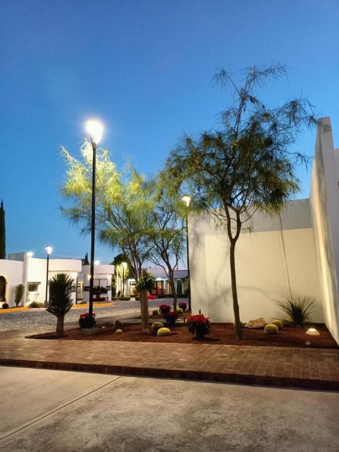 Hotel Mina Real Cedral Buitenkant foto