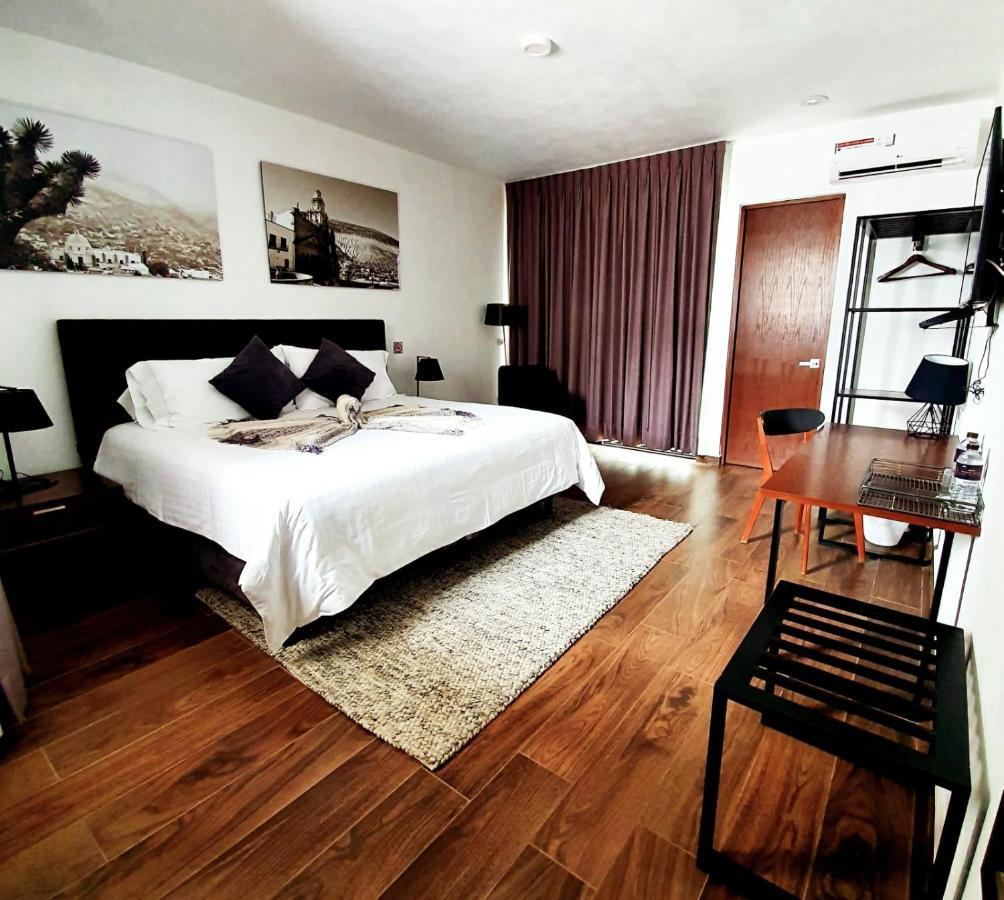 Hotel Mina Real Cedral Buitenkant foto