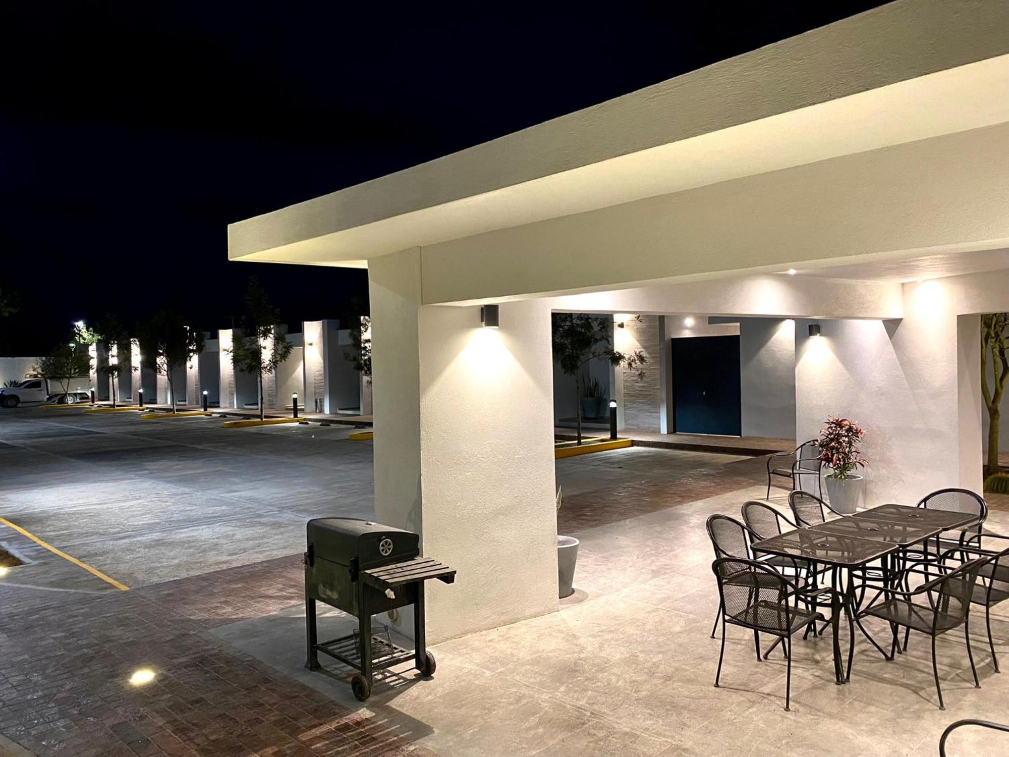 Hotel Mina Real Cedral Buitenkant foto