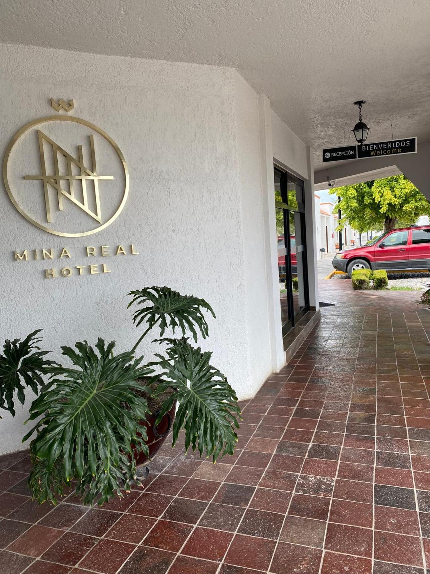 Hotel Mina Real Cedral Buitenkant foto